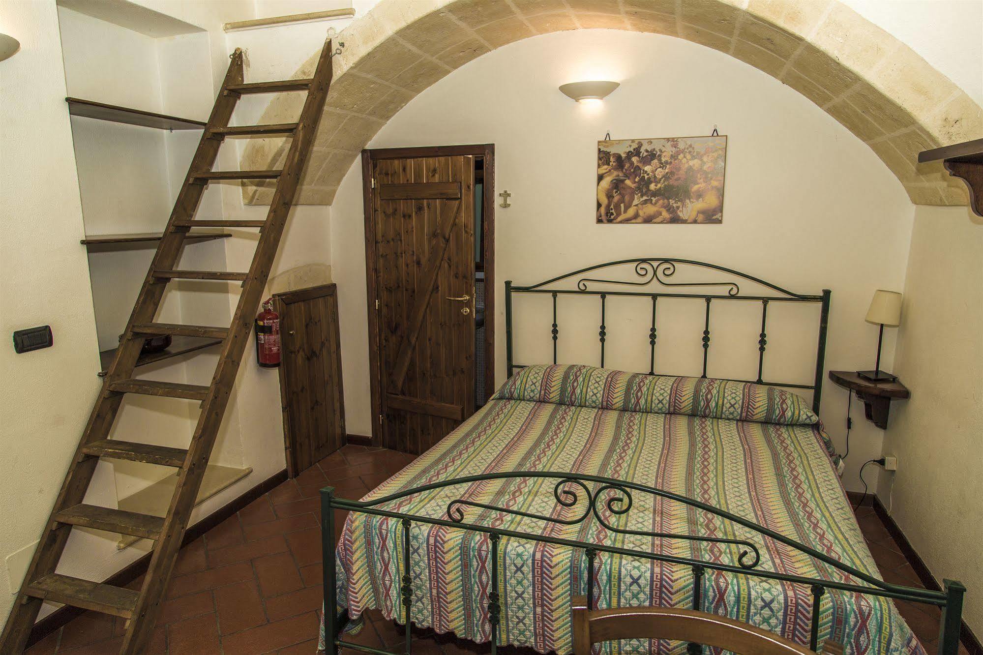 Vecchia Mottola Albergo Diffuso מראה חיצוני תמונה
